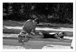 Scène de film la Piscine Romy Schneider et Alain Delon en 1968 - affiche acteurs et actrices celebres