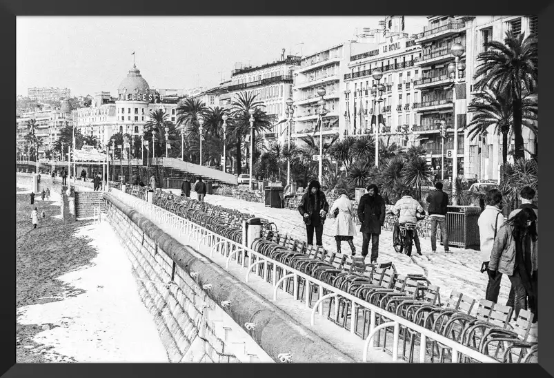 Neige sur la promenade des anglais 1983 - affiche noir et blanc