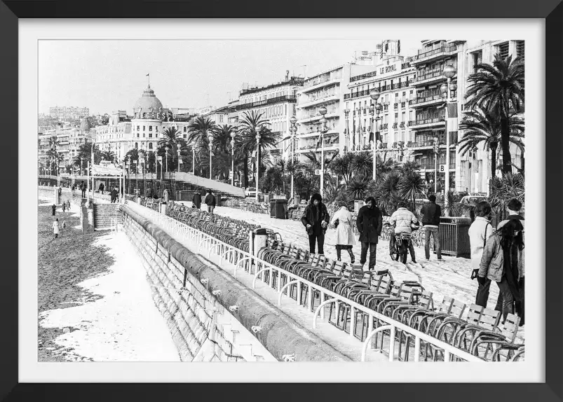 Neige sur la promenade des anglais 1983 - affiche noir et blanc