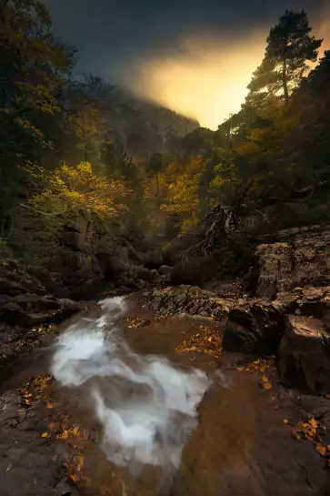 Cascade secrete - paysages d'automne