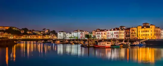 Port de St Jean de Luz de nuit - tableau bord de mer