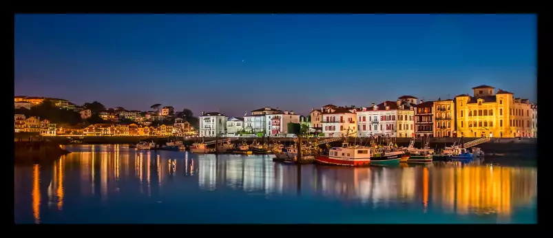 Port de St Jean de Luz de nuit - tableau bord de mer