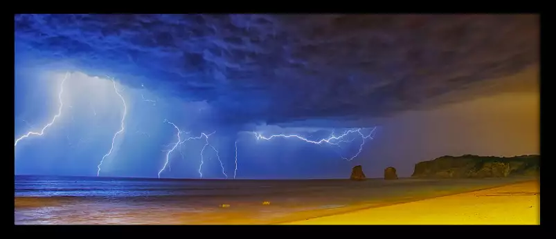 Orage sur la plage d' Hendaye - tableau bord de mer plage