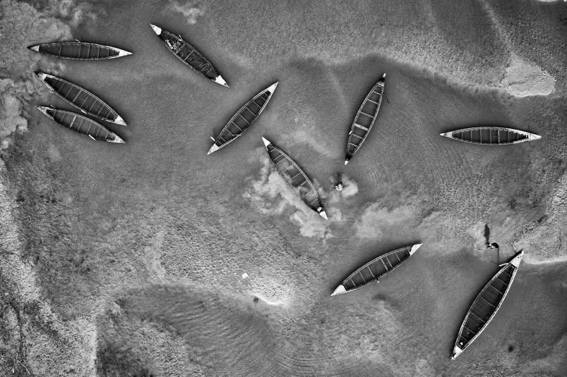 Les bateaux et la vie - photos noir et blanc célébrités