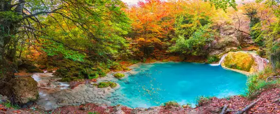 Photo de la source de l'Urederra en Navarre - tableaux montagne lac