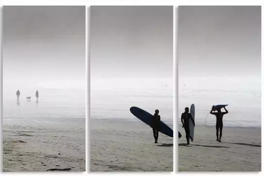 Surf dans la brune - photos noir et blanc célébrités